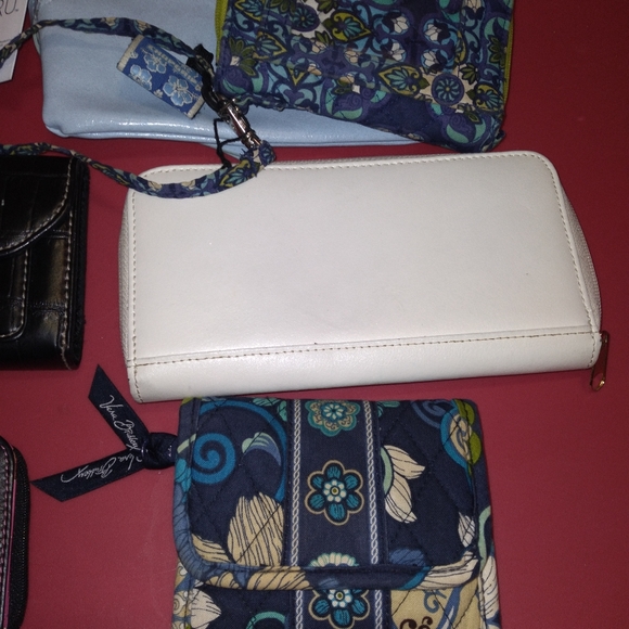 Wallets - Picture 4 of 4